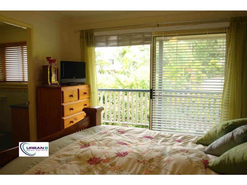 66 Gibson Cres, Bellbowrie QLD 4070